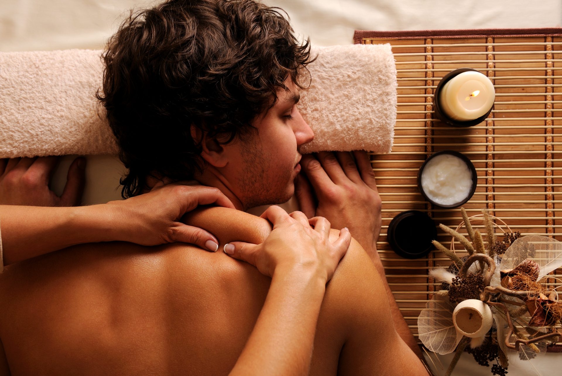 Tratamento corporal relaxante em clínica de estética